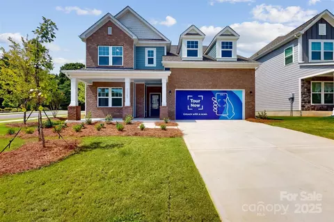 11105 Lochmere Rd, Charlotte, NC 28278