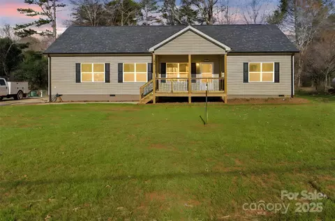 108 Sarah Ave, Newton, NC 28658