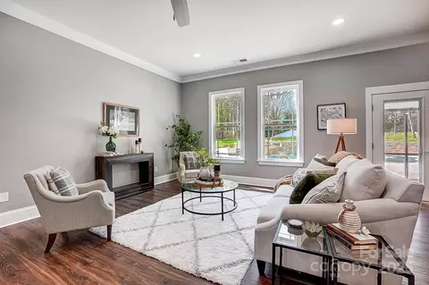 Living - 125 Arrow Point Ln, Davidson, NC 28036 photo 2 of 4