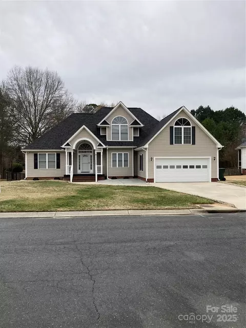 2049 Winding Oak Rd, Rock Hill, SC 29732
