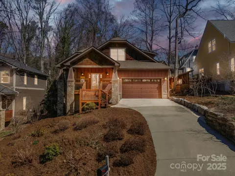 97 Westover Dr, Asheville, NC 28801