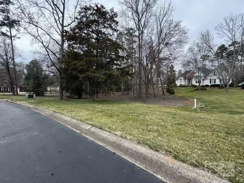 120 Swift Island Pl, New London, NC 28127