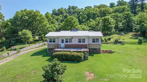 415 Weaverville Rd, Asheville, NC 28804