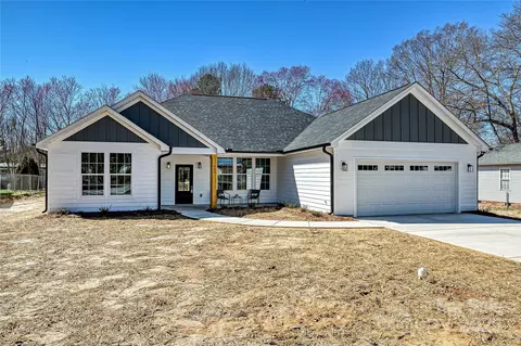 603 N Elm St, Cherryville, NC 28021