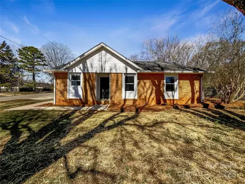 4808 Cedar Ct, Gastonia, NC 28056