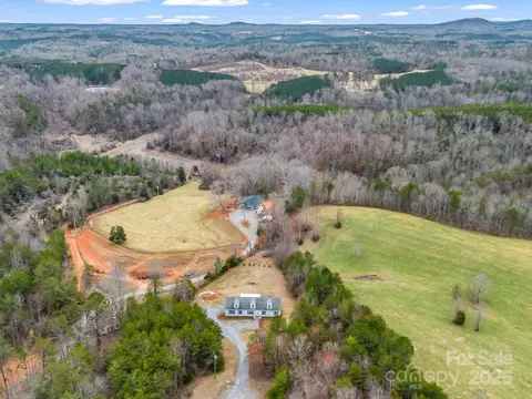 135 Dakota Hill Ln, Mill Spring, NC 28756 photo 27