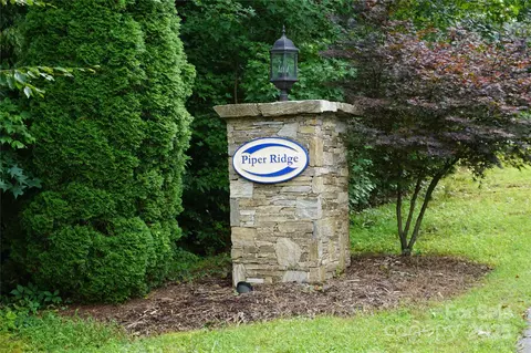000 Mallory Pl, Lenoir, NC 18645