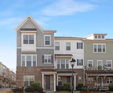 840 Imperial Ct, Charlotte, NC 28273
