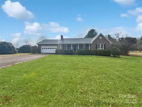 189 Beech Brook Ln, Statesville, NC 28625