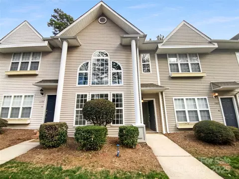 1269 E Woodlawn Rd, Charlotte, NC 28209