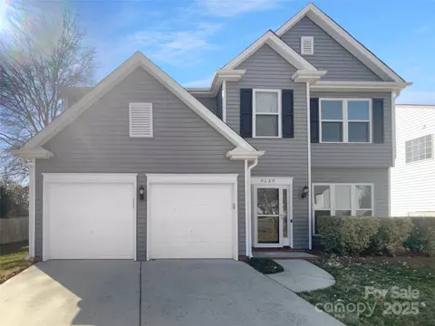 9139 Hearst Ct, Charlotte, NC 28269