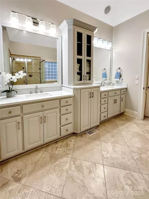 Bath - 13500 Robert Walker Dr, Davidson, NC 28036 photo 2 of 7