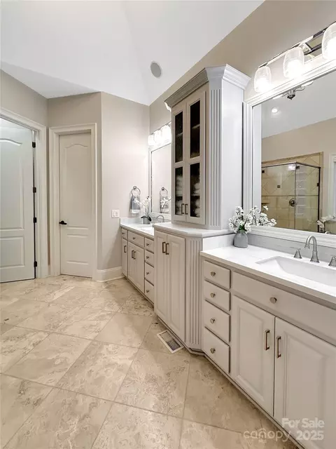 Bath - 13500 Robert Walker Dr, Davidson, NC 28036 photo 3 of 7