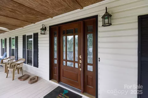 Exterior - 3199 Harmony Rd, Catawba, SC 29704 photo 4 of 7