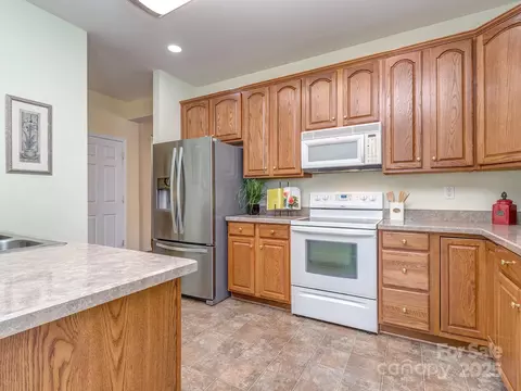 Kitchen - 841 Platinum Dr, Fort Mill, SC 29708 photo 1 of 3
