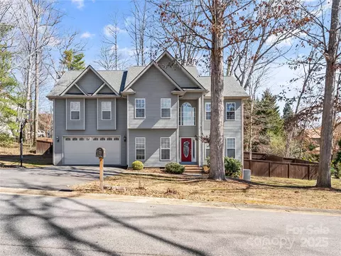 31 Helen Holcombe Way, Candler, NC 28715