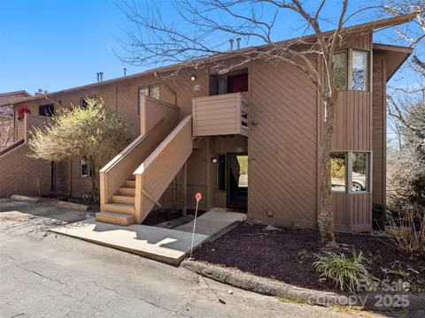305 Piney Mountain D2 Dr #D2, Asheville, NC 28805