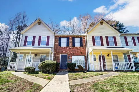 6210 Windsor Gate Ln, Charlotte, NC 28215