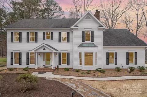 125 High Sail Ct, Mooresville, NC 28117