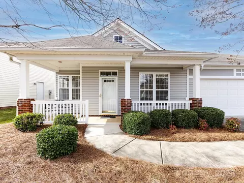 415 Ridgely Green Dr, Pineville, NC 28134