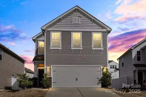 439 Newfound Hollow Dr, Charlotte, NC 28214