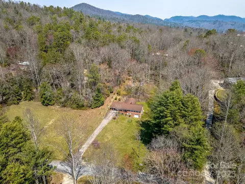 160 Tanglewood Hts, Brevard, NC 28712