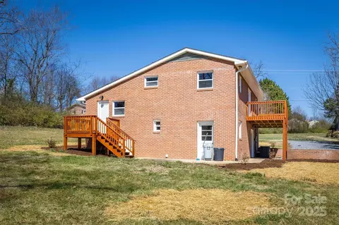 207 Page St, Morganton, NC 28655 photo 26
