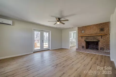 207 Page St, Morganton, NC 28655 photo 22