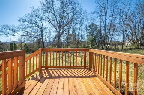 207 Page St, Morganton, NC 28655 photo 28