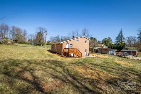 207 Page St, Morganton, NC 28655 photo 25