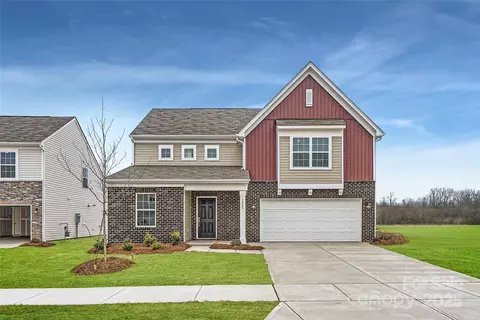 1402 Pine Heart Dr, Edgemoor, SC 29712