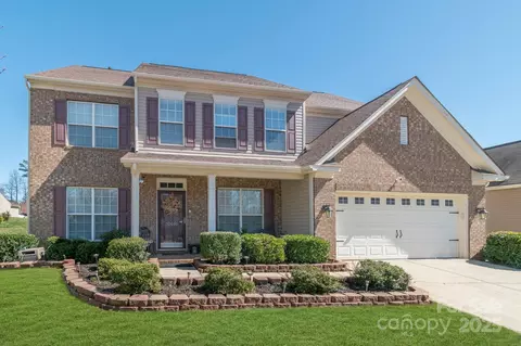 10406 Little Whiteoak Rd, Charlotte, NC 28215