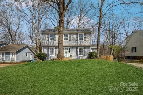 9613 Central Dr, Mint Hill, NC 28227