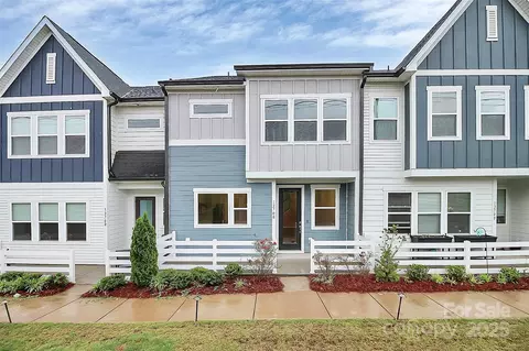 1270 Brawley School E Rd #E, Mooresville, NC 28117