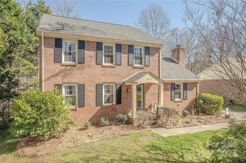 4840 Autumn Leaf Ln, Charlotte, NC 28277