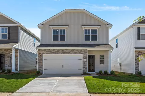 2124 Clapham Ct, Charlotte, NC 28215