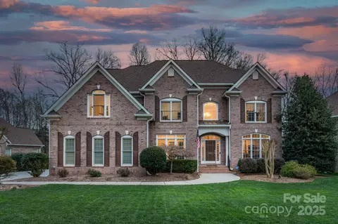 409 Conaway Ct, Waxhaw, NC 28173