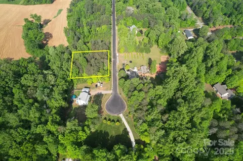 176 Valley Springs 52 Dr #52, Olin, NC 28660