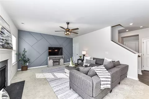 Living - 3180 Streamside Dr, Davidson, NC 28036 photo 1 of 3