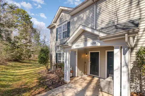 9562 Littleleaf Dr, Charlotte, NC 28215