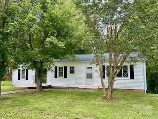 175 Kathy St, Marion, NC 28752 photo 2