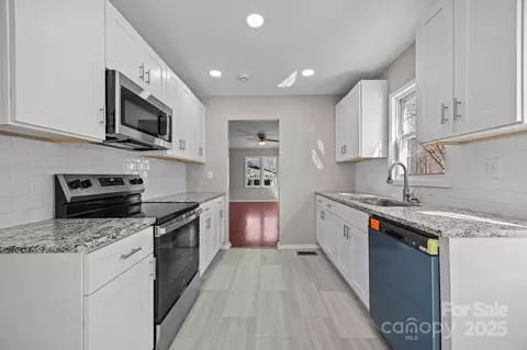 175 Kathy St, Marion, NC 28752 photo 11
