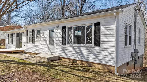 175 Kathy St, Marion, NC 28752 photo 7