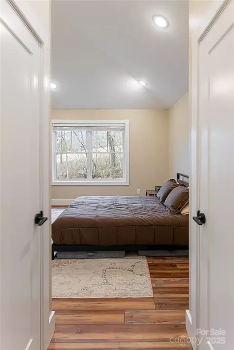 Bedroom - 19 Graveyard Rd, Fairview, NC 28730 photo 1 of 3