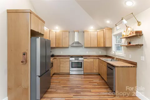 Kitchen - 19 Graveyard Rd, Fairview, NC 28730 photo 1 of 5