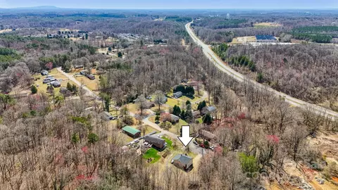 View/Area - 1740 Young Dr, Conover, NC 28613 photo 2 of 6