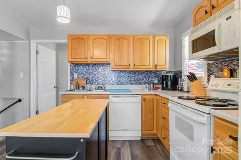 Kitchen - 1740 Young Dr, Conover, NC 28613 photo 3 of 5