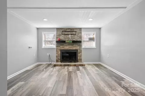 Living - 1740 Young Dr, Conover, NC 28613 photo 1 of 2