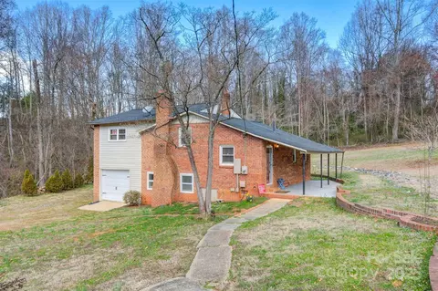 Exterior - 1740 Young Dr, Conover, NC 28613 photo 3 of 6
