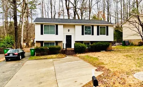 1707 Van Dyke Dr, Charlotte, NC 28213